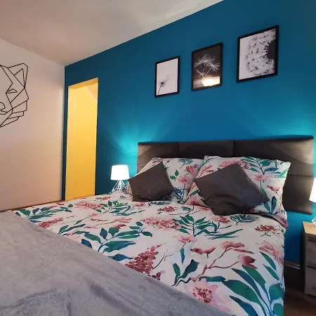Noclegi Przy Wiadukcie - Apartamenty Lewin Klodzki Exterior photo