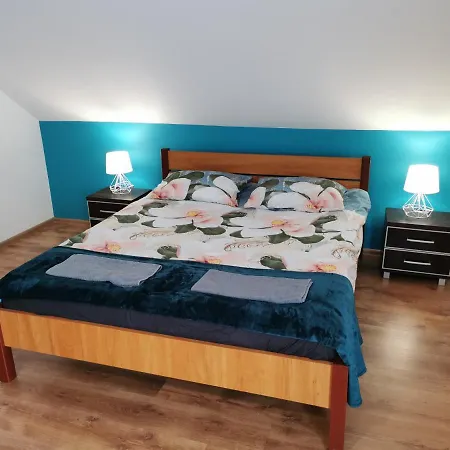 Noclegi Przy Wiadukcie - Apartamenty Lewin Klodzki Exterior photo