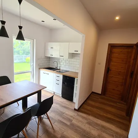 Noclegi Przy Wiadukcie - Apartamenty Lewin Klodzki Exterior photo