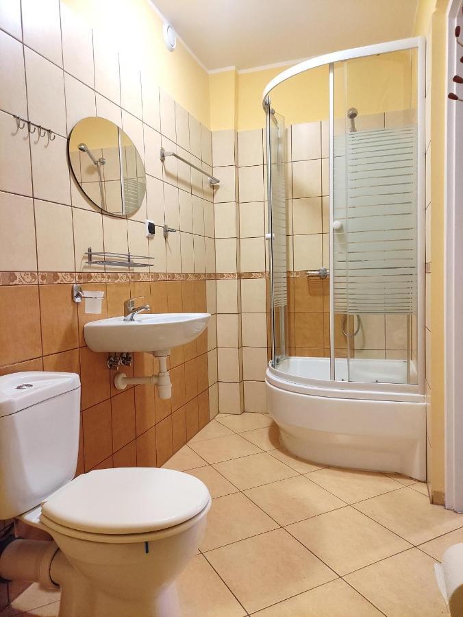 Privatunterkunft Przy Wiadukcie - *